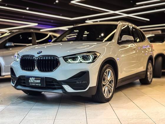 BMW X1 2.0 16V TURBO ACTIVEFLEX SDRIVE20I 4P AUTOMÁTICO BMW X1 2.0 16V TURBO ACTIVEFLEX SDRIVE20I 4P AUTOMÁTICO